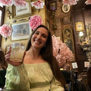 Meet your Posher, Holly